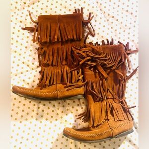 Minnetonka Brown Suede Fringe Lace-Up Mid-Calf Boots